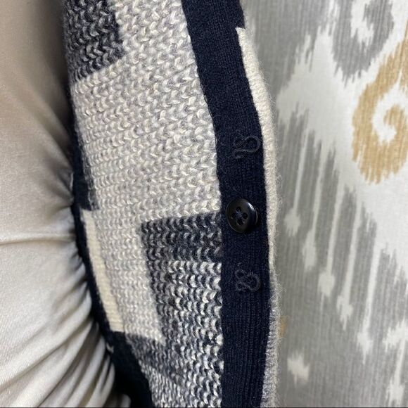 Ralph Lauren Black, Gray & Ivory Southwest Knit Sweater Vest - Picture 12 of 16